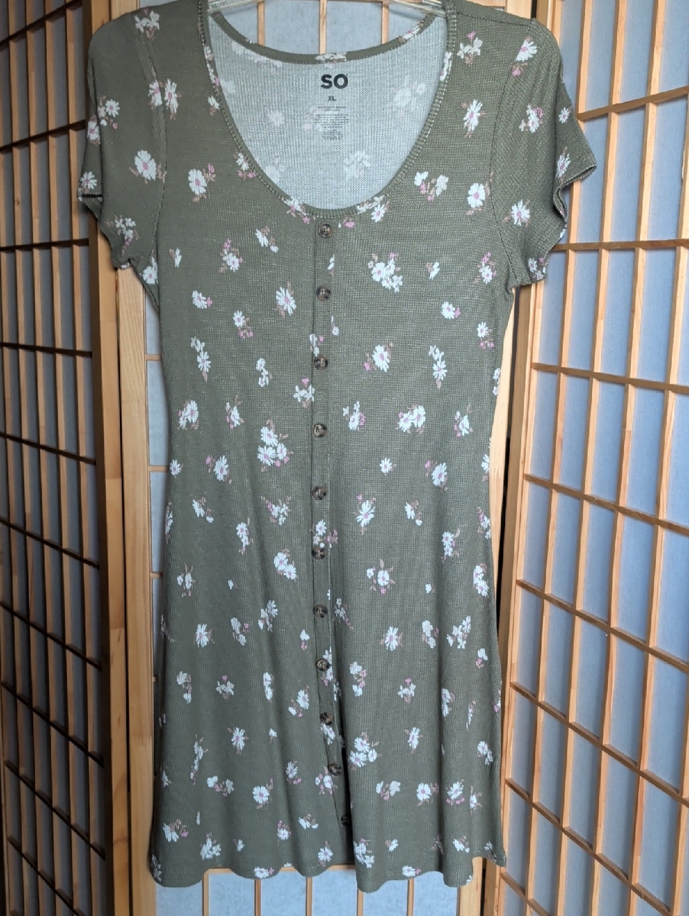 SO Olive Green Floral Button-Front Short Sleeve Dress